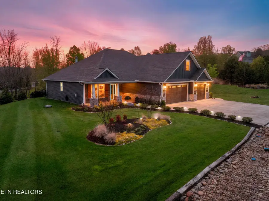 329 Walelu Tr, Vonore, TN 37885 - #3