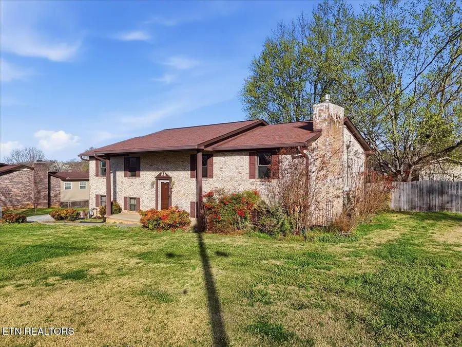 614 Keck St, Seymour, TN 37865 - #3