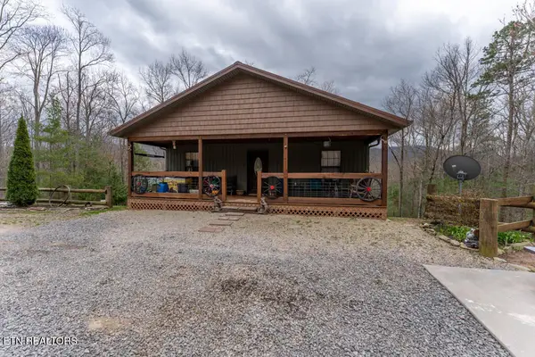 2688 Rafter Rd, Tellico Plains, TN 37385