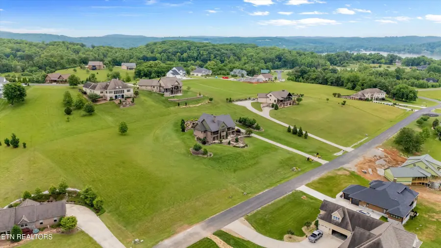 307 W Shore Drive, Rockwood, TN 37854 - #3