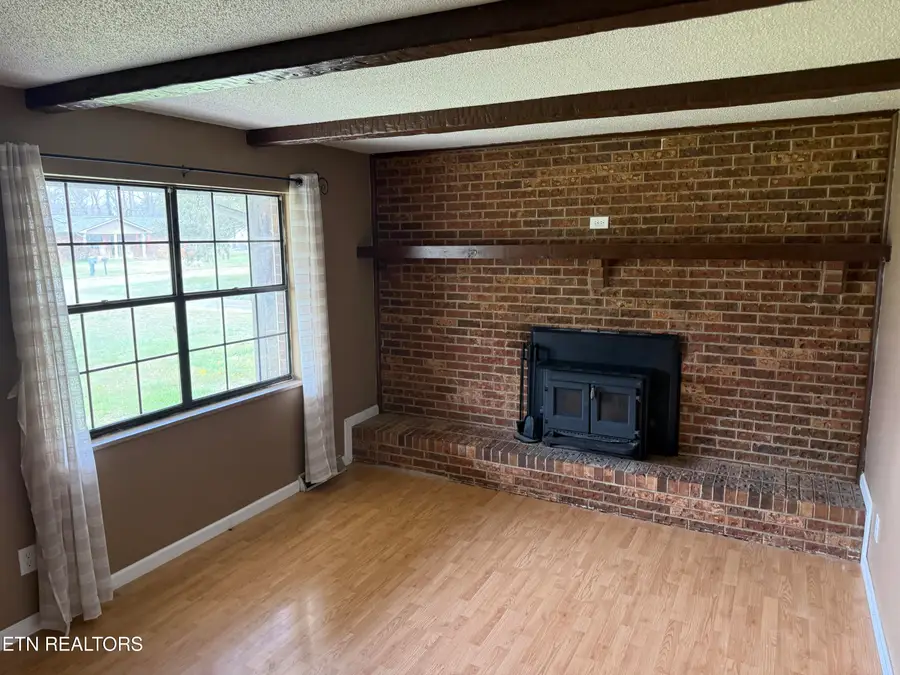 2066 Colonial Circle, Maryville, TN 37803 - #2