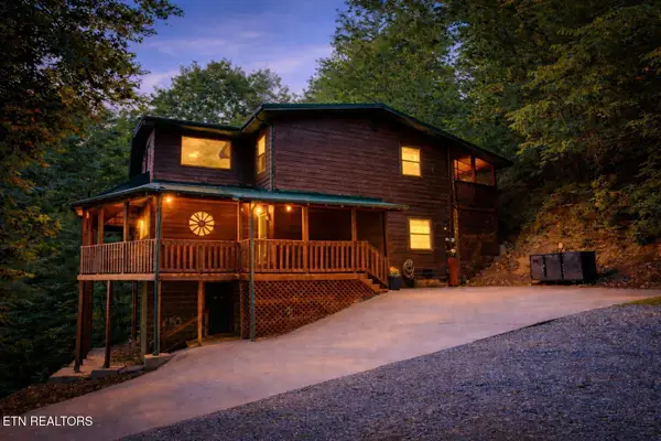 2202 Applewood Rd, Sevierville, TN 37862