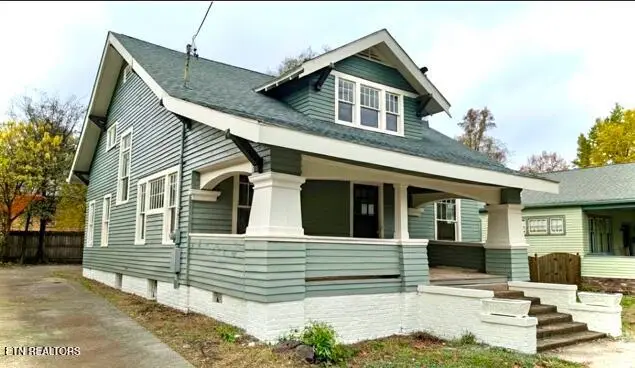 1235 Armstrong Ave, Knoxville, TN 37917 - #1
