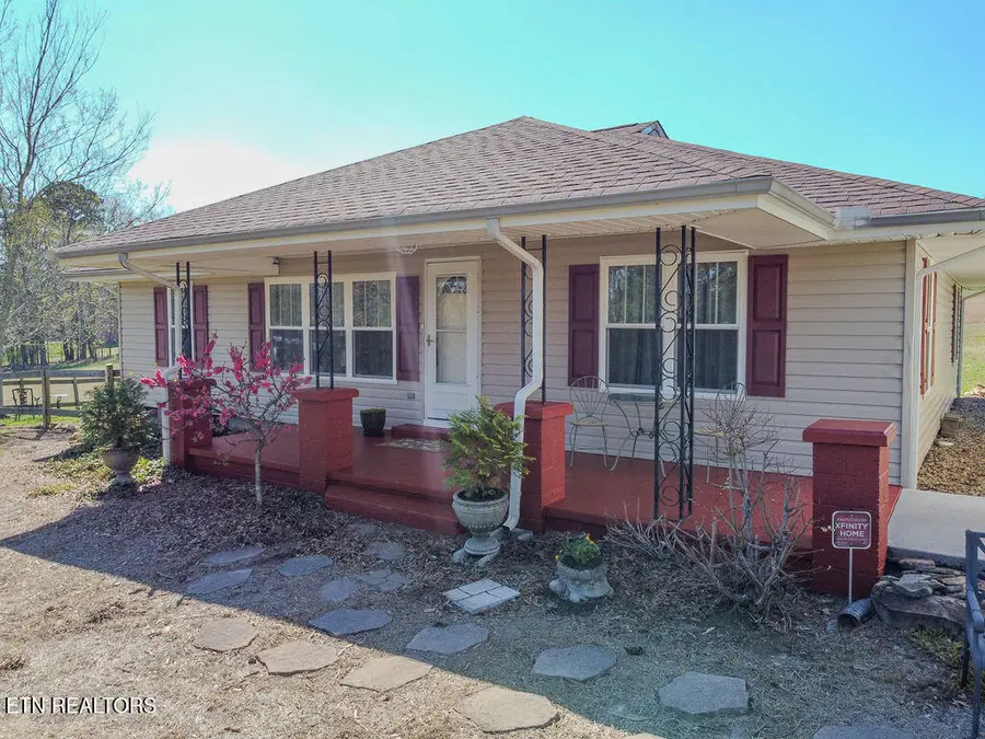 1205 Elliott St, Athens, TN 37303 - #3