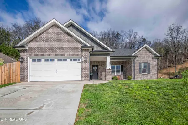 100 Claude Steadman Place, Clinton, TN 37716