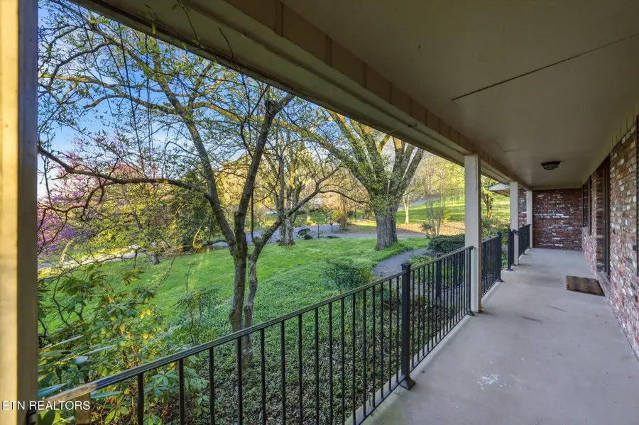 241 Crowfield Rd, Knoxville, TN 37922 - #2