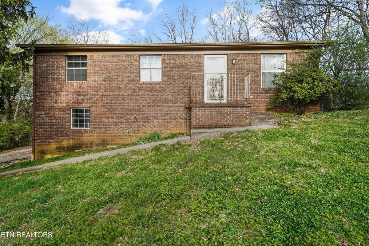 586 Randolph Drive, Morristown, TN 37813 - #1