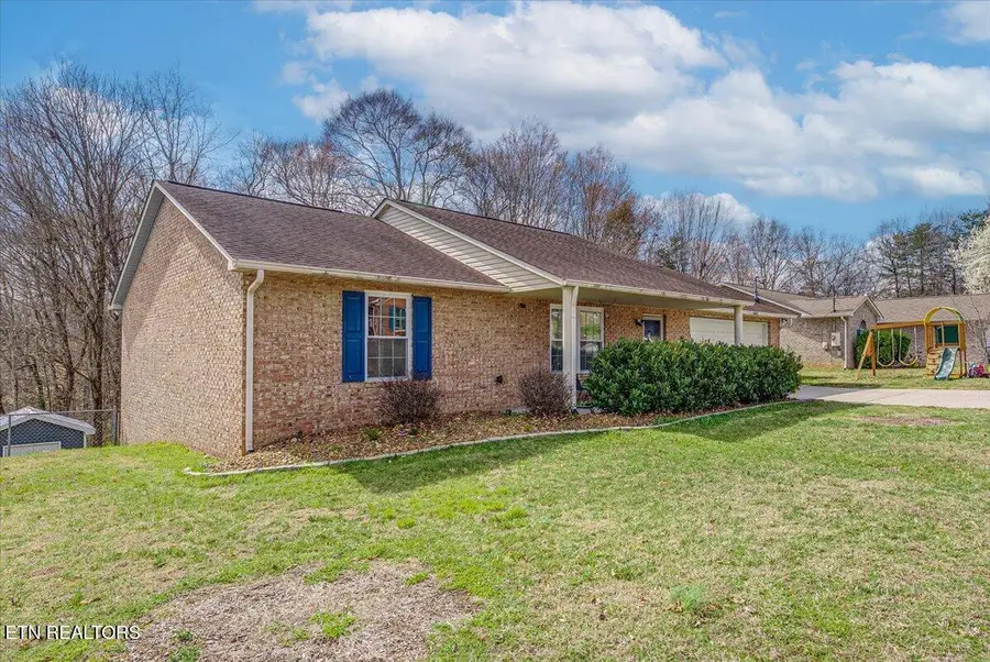 8143 Florence Gardens Rd, Knoxville, TN 37938 - #2