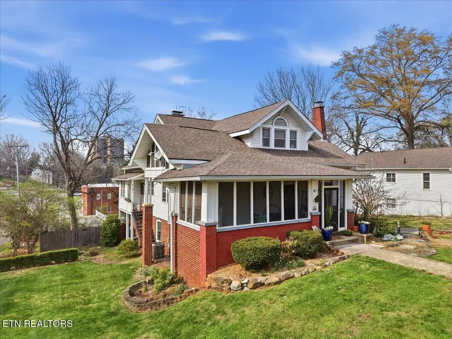 227 W Goddard Ave, Maryville, TN 37803 - #2