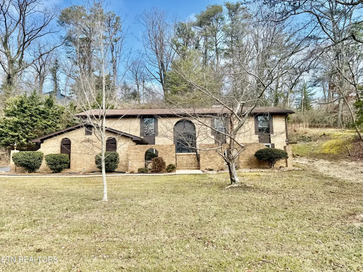 135 Palisades Drive, Signal Mountain, TN 37377 - #1