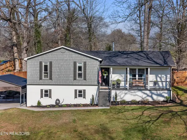 3102 Forest Heights Circle, Lenoir City, TN 37772