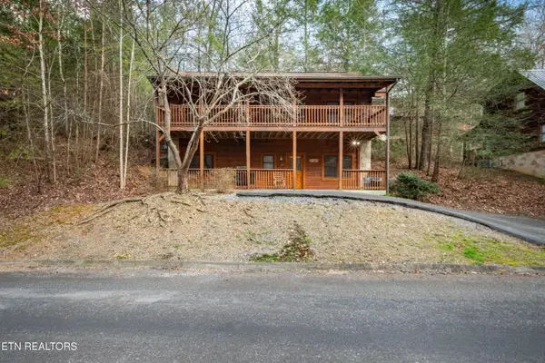 653 Eagles Boulevard Way, Pigeon Forge, TN 37863