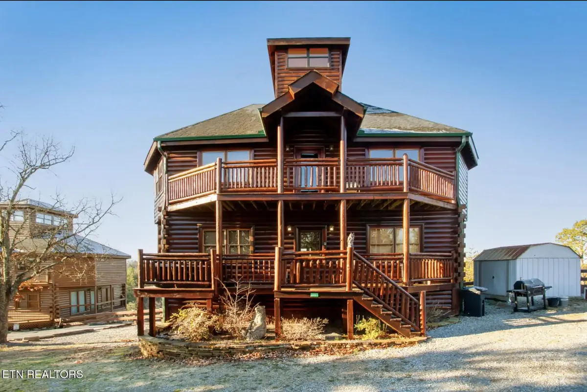 2087 Kerr Rd, Sevierville, TN 37876 - #1