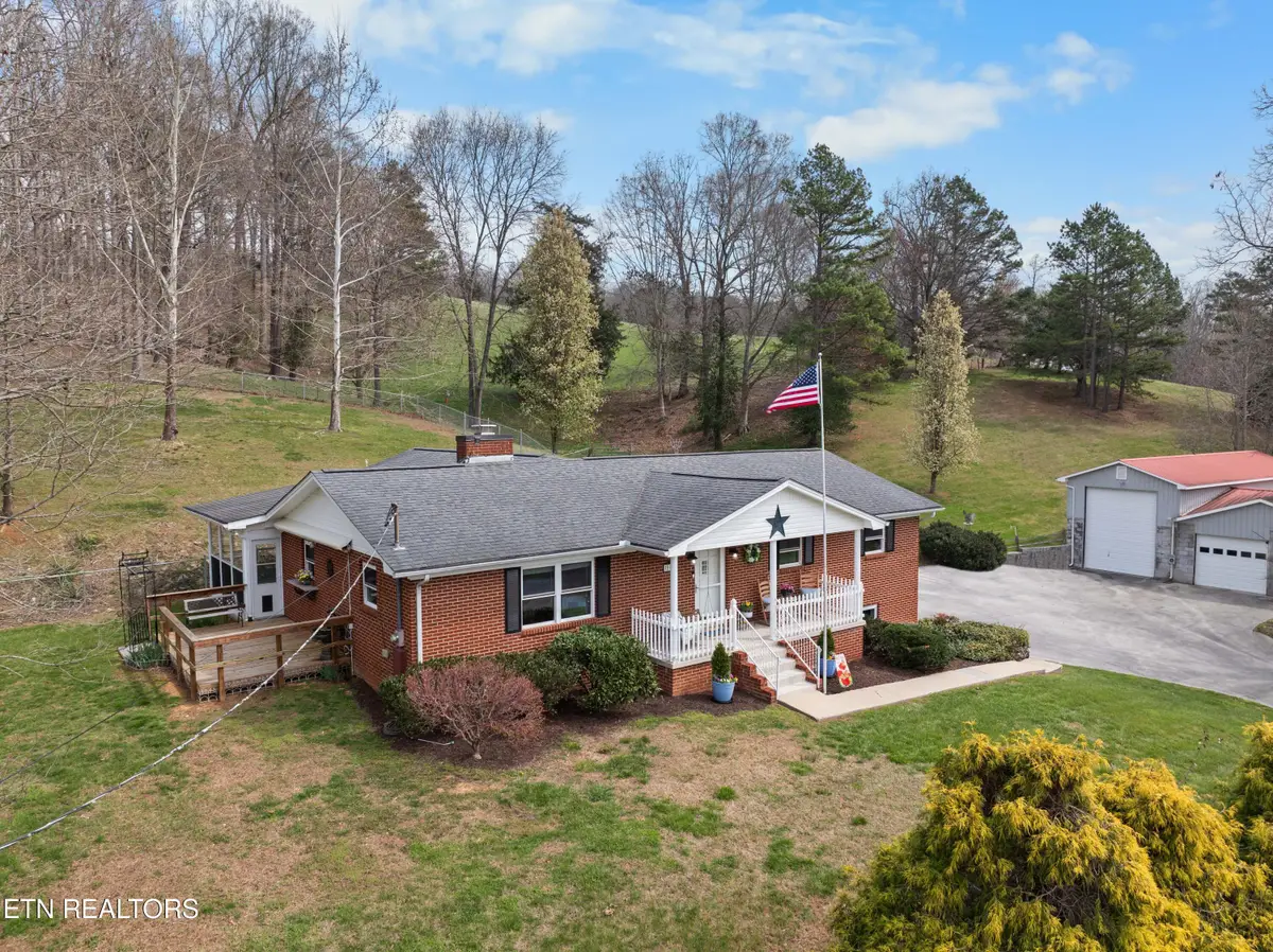 395 Wolfe Rd, Luttrell, TN 37779 - #1