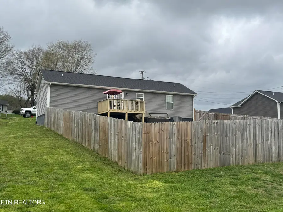 574 Monroe Rd, Maynardville, TN 37807 - #3