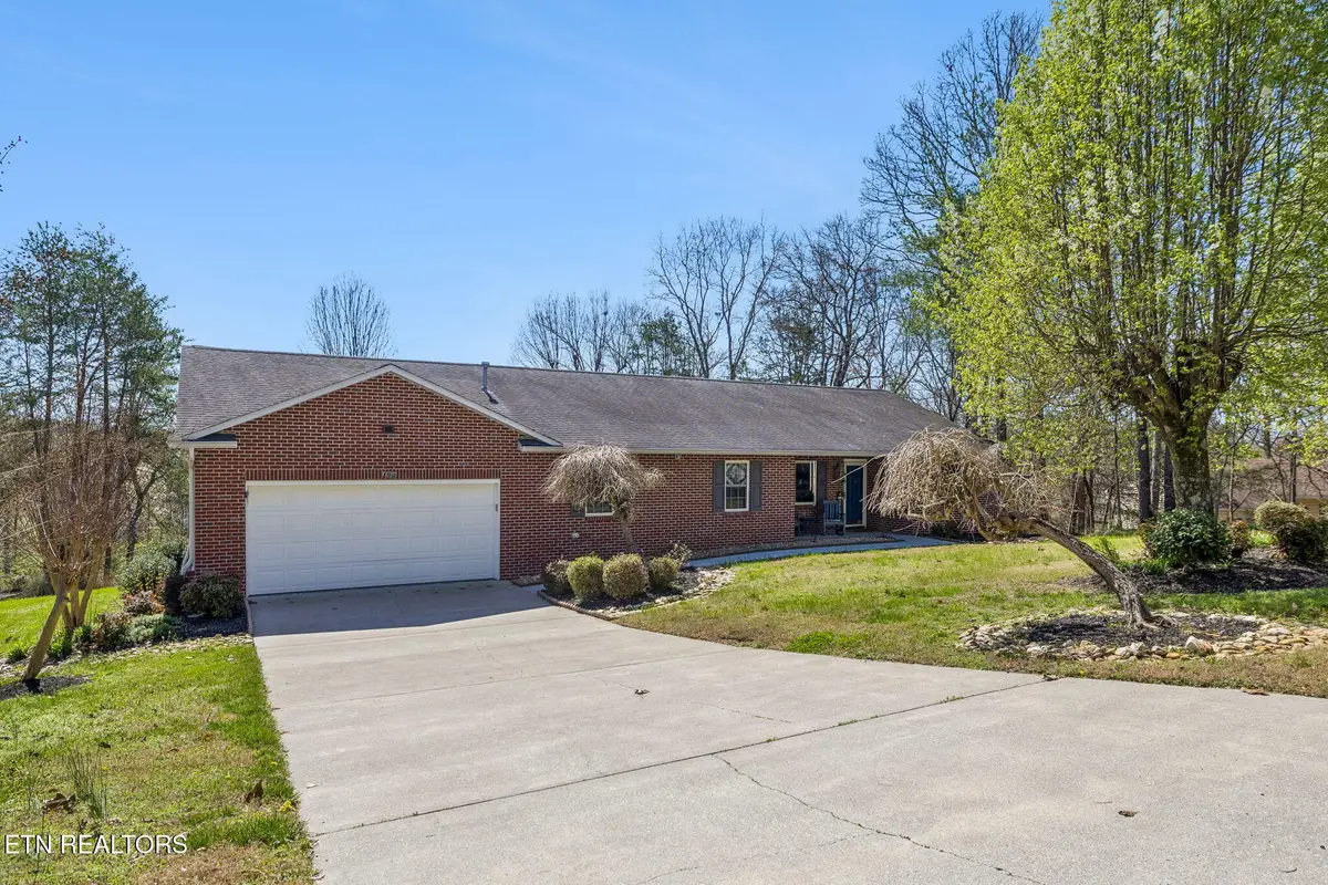 124 Oakview Drive, Kingston, TN 37763 - #1
