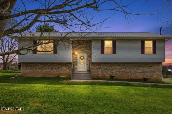 312 Saint Edward Drive, Dandridge, TN 37725