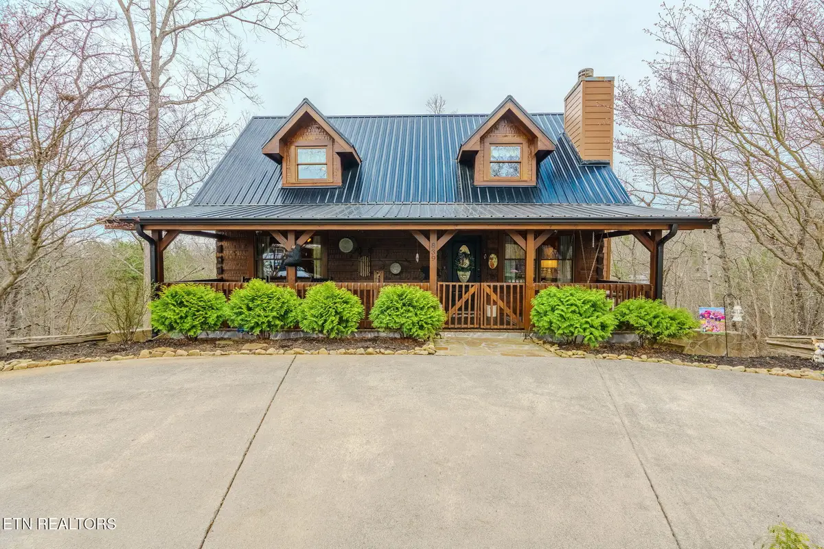 839 W Gold Dust Drive, Pigeon Forge, TN 37863 - #1