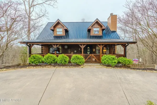 839 W Gold Dust Drive, Pigeon Forge, TN 37863