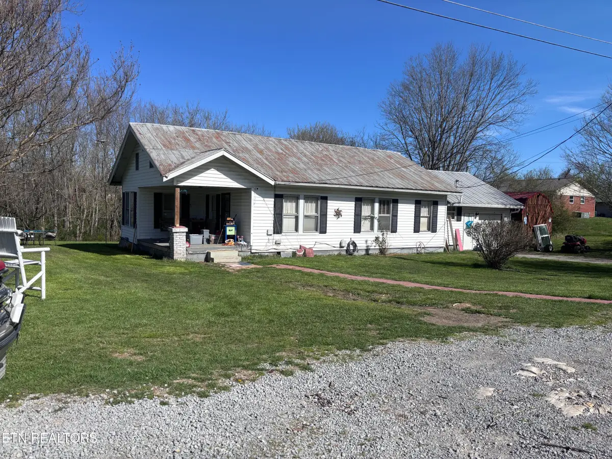 218 Ewing Ave, New Tazewell, TN 37825 - #1