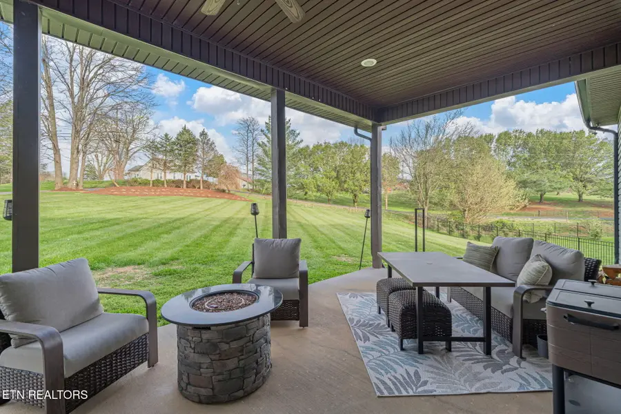 9360 Gabrielle Rd, Strawberry Plains, TN 37871 - #3