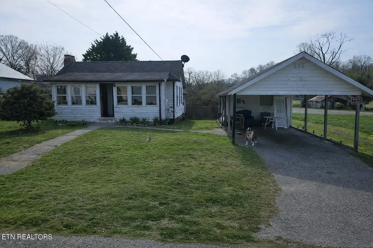 204 E Elm St, Lafollette, TN 37766 - #1
