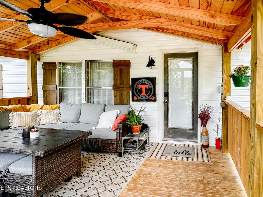 9615 Smoky Row Rd, Strawberry Plains, TN 37871 - #2