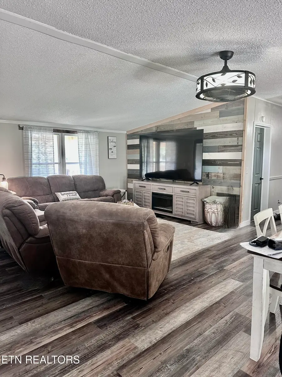 9615 Smoky Row Rd, Strawberry Plains, TN 37871 - #3