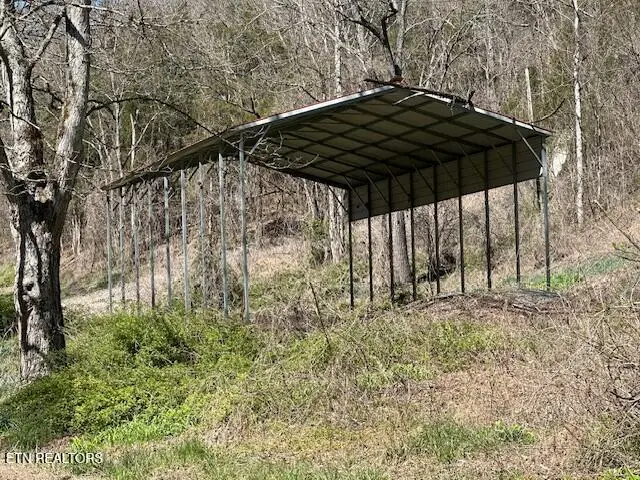 188 Hamblin Branch Rd, Rose Hill, VA 24281 - #2