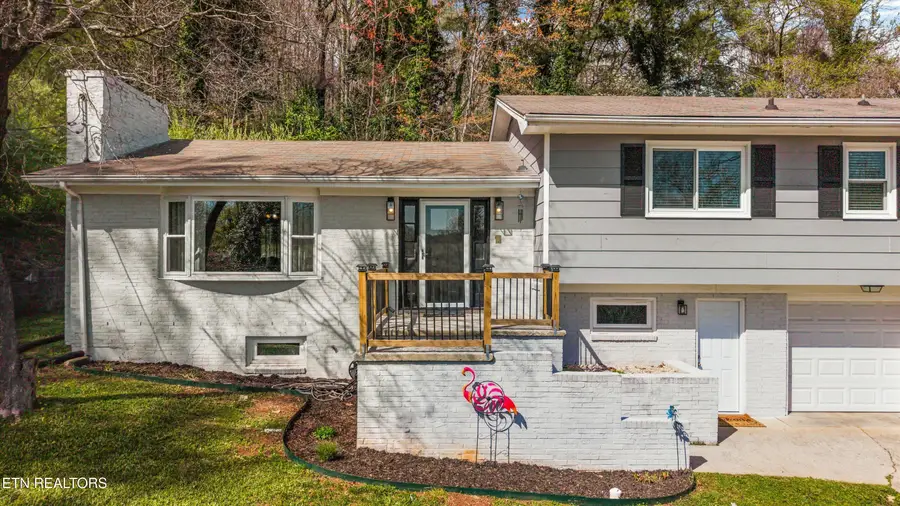 102 Canterbury Rd, Oak Ridge, TN 37830 - #3