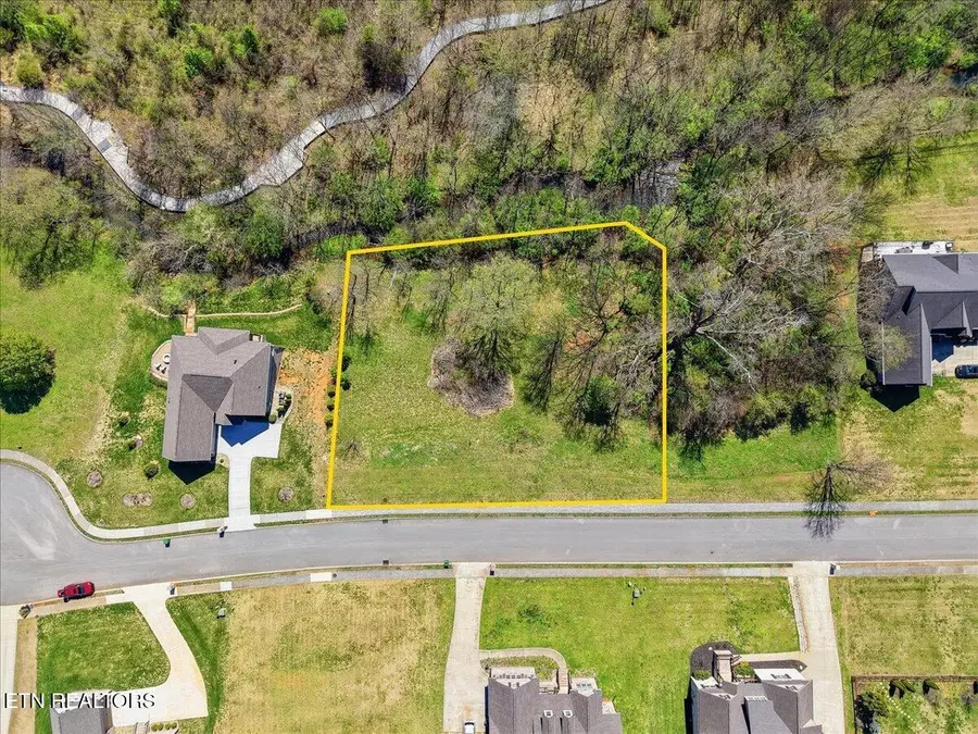 828 Brookshire Blvd, Maryville, TN 37803 - #2