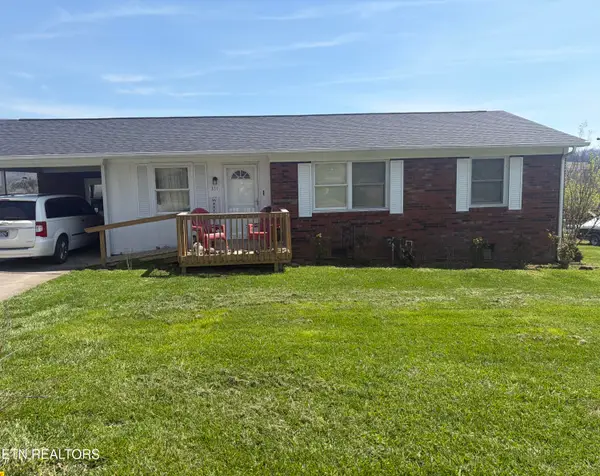 311 Whitaker St, Tazewell, TN 37879