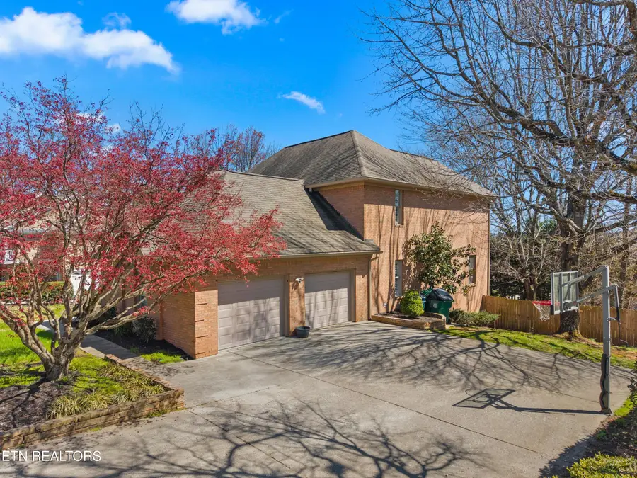 1075 St Ives Court, Morristown, TN 37814 - #3