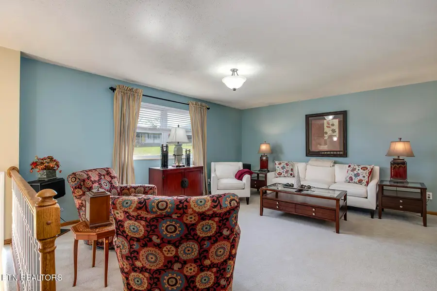 928 Teakwood Rd, Knoxville, TN 37919 - #2