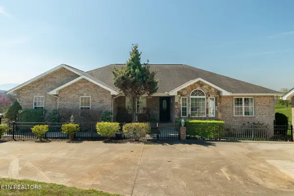 1339 Jim Fain Rd, Sevierville, TN 37876