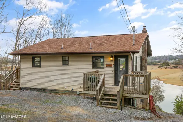 2739 Windy Cove Way, Sevierville, TN 37876