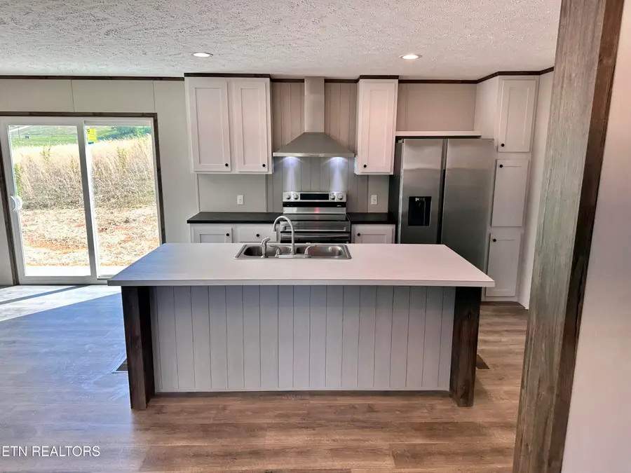 206 Edgewood Drive, Sweetwater, TN 37874 - #3