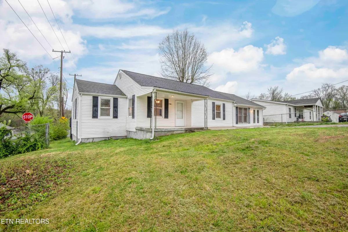 1700 Young Ave, Knoxville, TN 37920 - #1