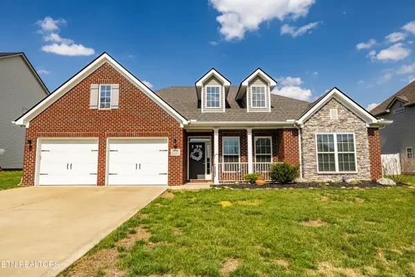 908 Brookwood Lane, Maryville, TN 37801