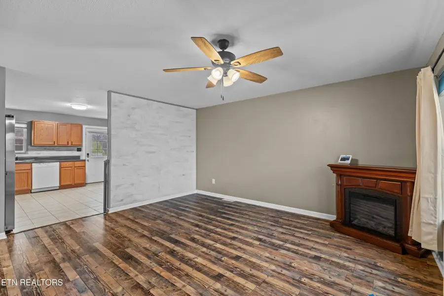 202 Sandy Circle, Lafollette, TN 37766 - #3