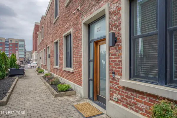 101 Mews Way, Knoxville, TN 37917