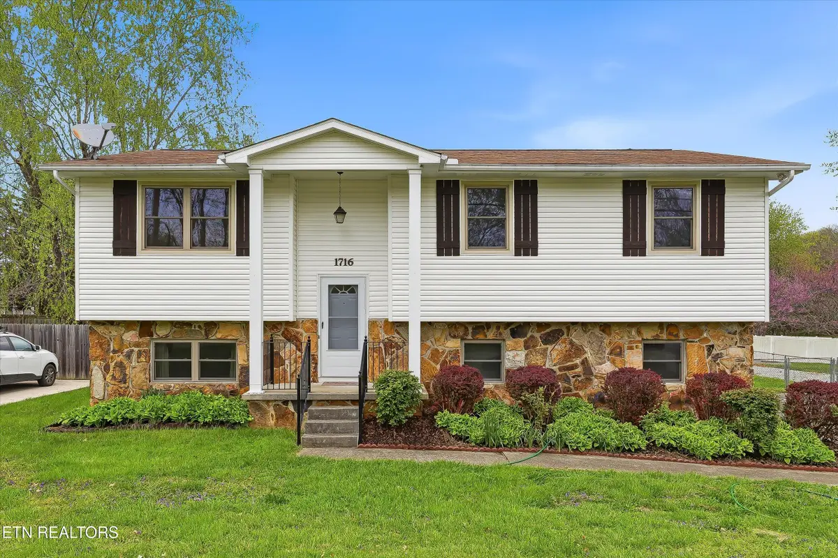 1716 Campfire Drive, Knoxville, TN 37931 - #1