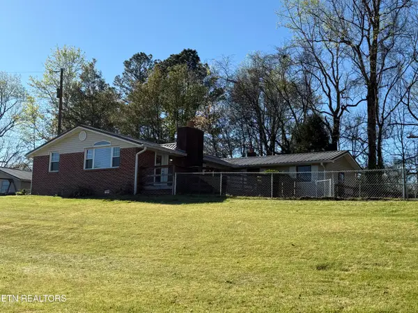 1128 Old Harriman Hwy, Oliver Springs, TN 37840