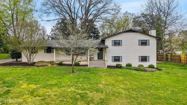 216 Highfield Rd, Knoxville, TN 37923