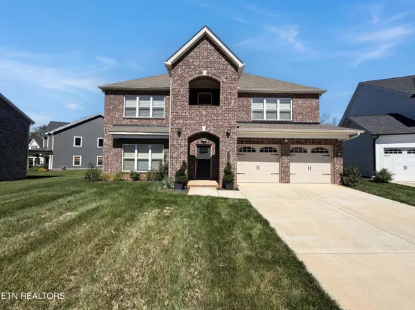 2714 Green Ash Lane, Knoxville, TN 37932