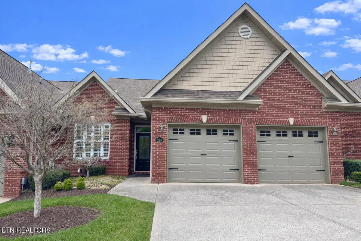 225 Waterford Circle, Lenoir City, TN 37772 - #1