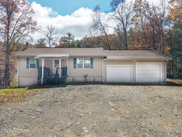61 Old Stagecoach Rd, Crossville, TN 38555