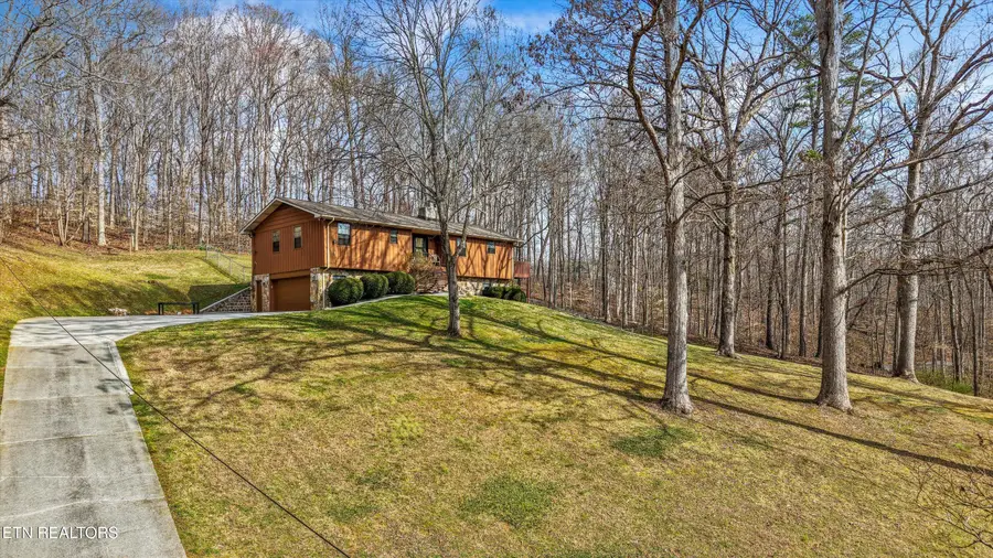 406 Powder House Rd, Powell, TN 37849 - #2