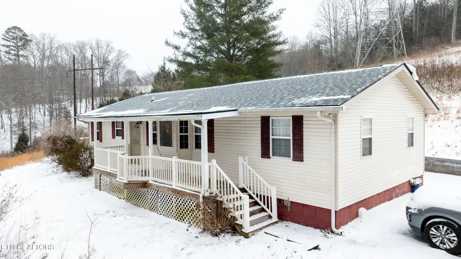 120 Huckleberry Lane, Rocky Top, TN 37769 - #2