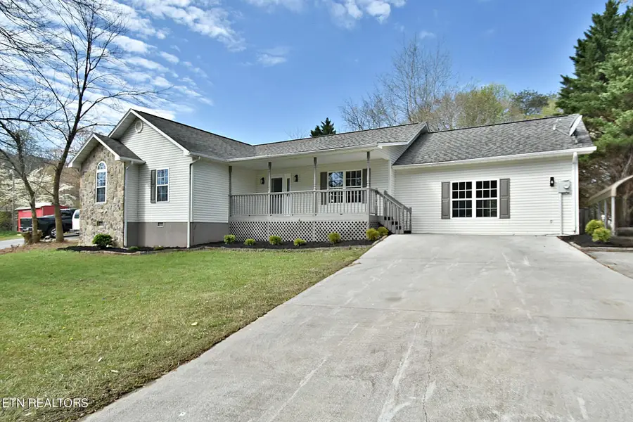 2913 Village Lane, Sevierville, TN 37862 - #2